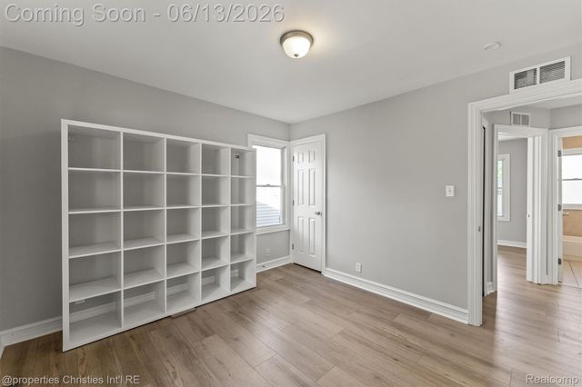 1797 E Marshall Street, Ferndale, MI 48220