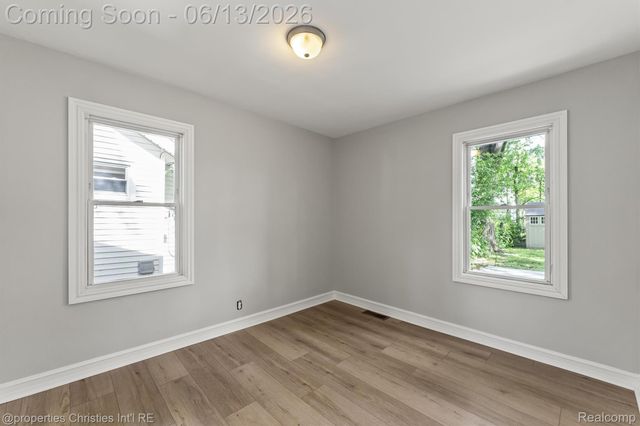 1797 E Marshall Street, Ferndale, MI 48220