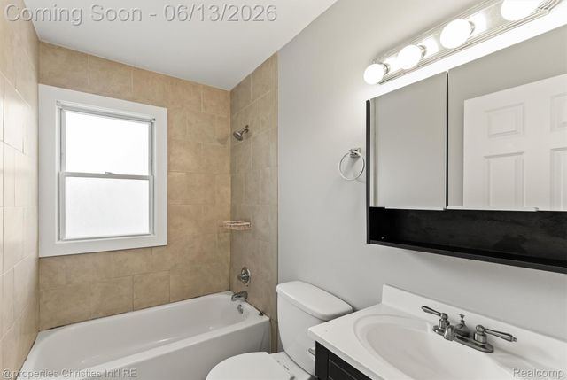 1797 E Marshall Street, Ferndale, MI 48220
