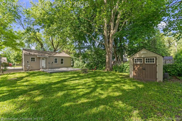 1797 E Marshall Street, Ferndale, MI 48220