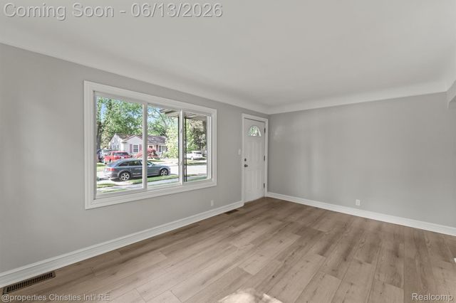 1797 E Marshall Street, Ferndale, MI 48220