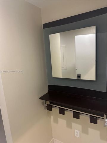 5300 NW 87th 1007, Doral, FL 33178