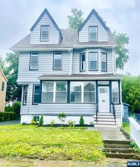63 Stockton Place, East Orange, NJ 07017