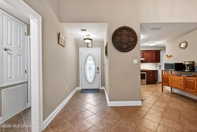 11607 Creekside Cove, Gulfport, MS 39503