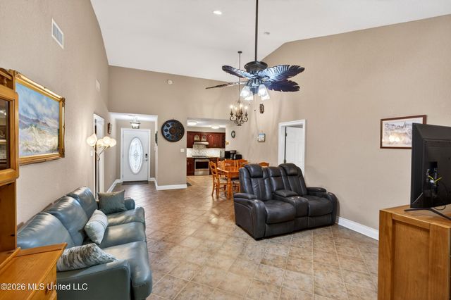 11607 Creekside Cove, Gulfport, MS 39503