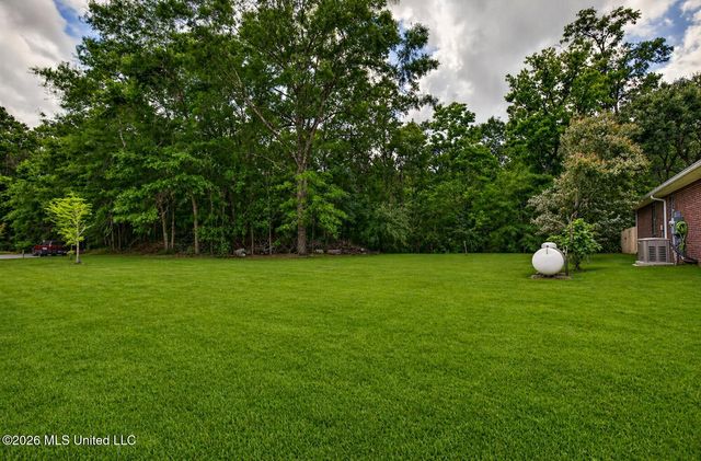 11607 Creekside Cove, Gulfport, MS 39503