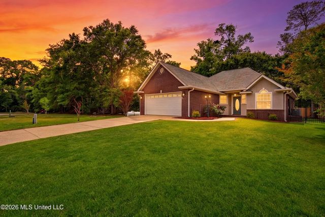 11607 Creekside Cove, Gulfport, MS 39503