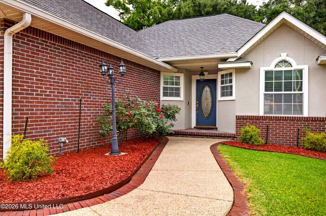 11607 Creekside Cove, Gulfport, MS 39503