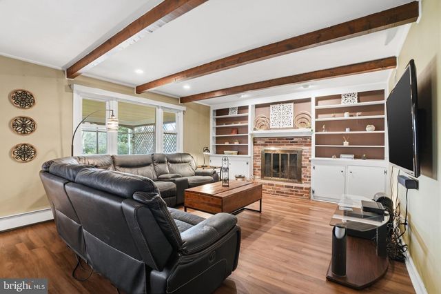 165 W JULIANNA DR, Southampton, PA 18966