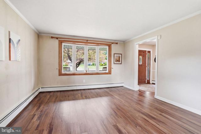 165 W JULIANNA DR, Southampton, PA 18966