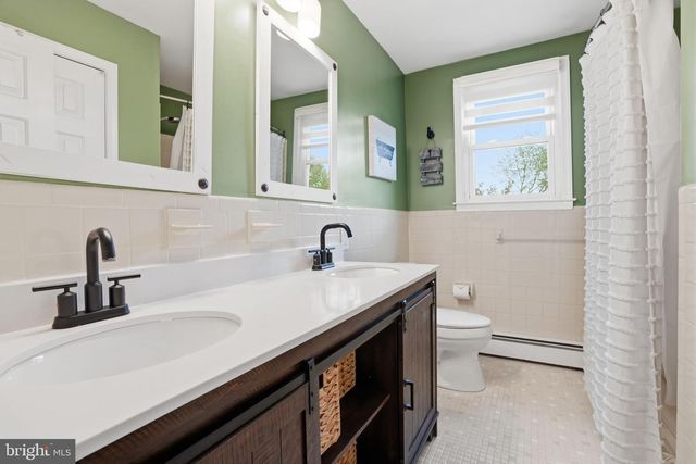 165 W JULIANNA DR, Southampton, PA 18966