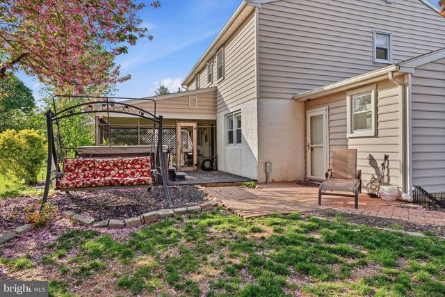 165 W JULIANNA DR, Southampton, PA 18966