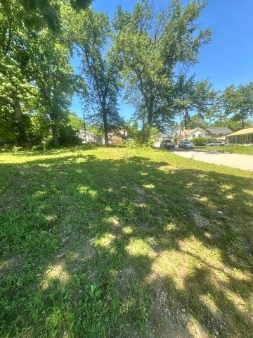 5116 E 40th Street, Kansas City, MO 64130