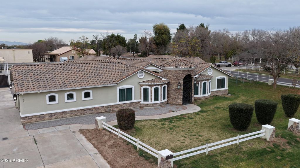 5502 N 105TH Lane, Glendale, AZ 85307 — photo 3