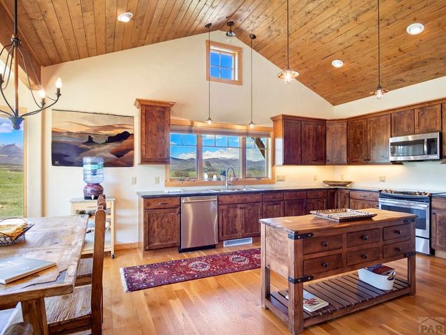 741 Big Wall Ln, La Veta, CO 81055