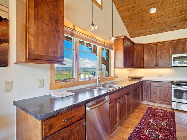 741 Big Wall Ln, La Veta, CO 81055