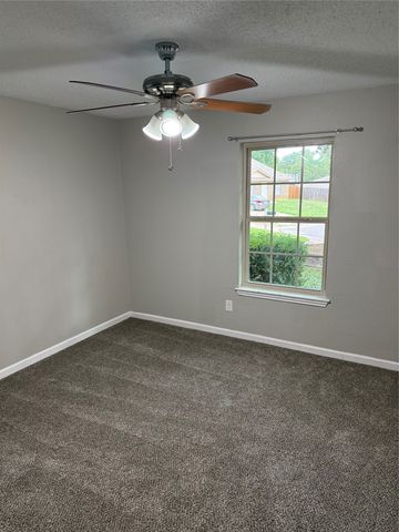 4608 Elm Tree Court, Arlington, TX 76017