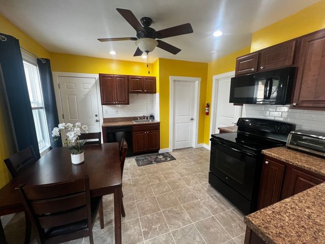 195 Broad Street 1, North Attleboro, MA 02760