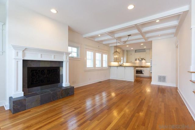 457 D Ave, Coronado, CA 92118