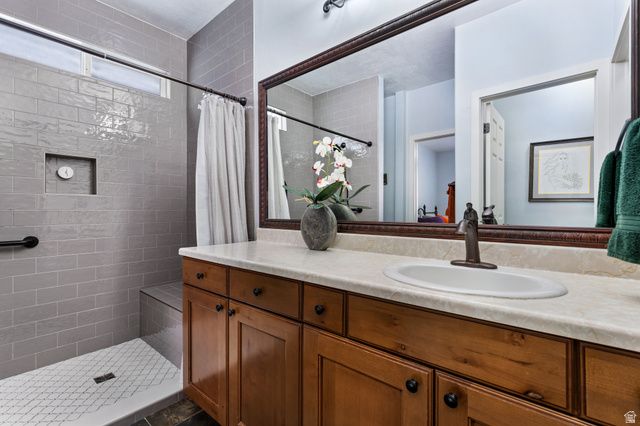 11508 S HARVEST RAIN AVE, South Jordan, UT 84009