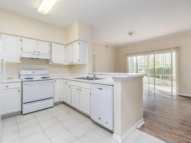10000 SW 52ND AVENUE 99, Gainesville, FL 32608