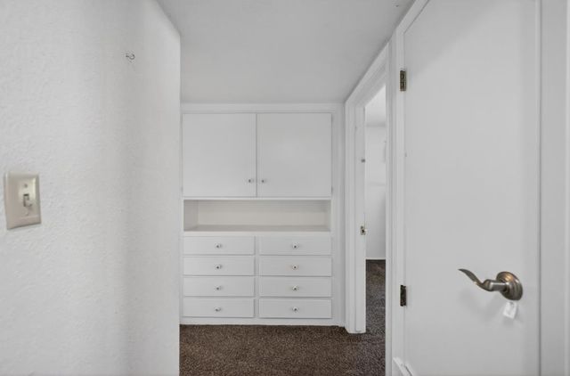 7404 Lindale Dr, Sacramento, CA 95828