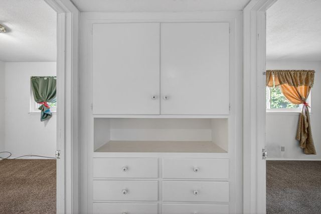 7404 Lindale Dr, Sacramento, CA 95828