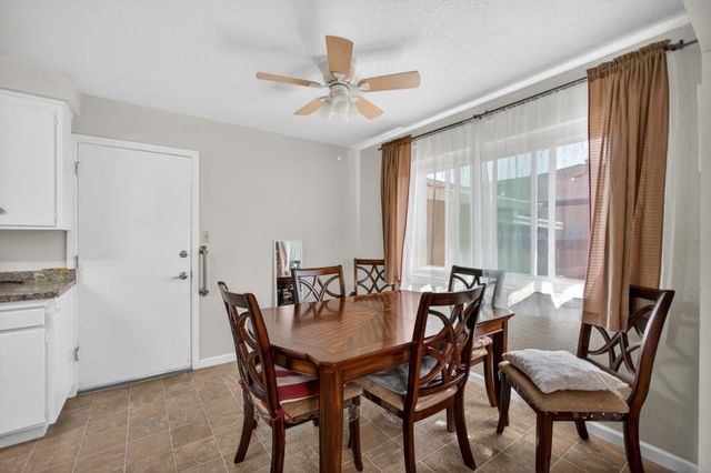 7404 Lindale Dr, Sacramento, CA 95828