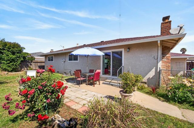 7404 Lindale Dr, Sacramento, CA 95828