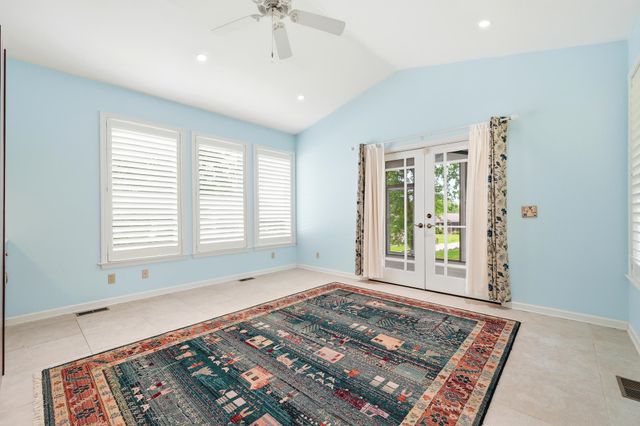 68 Camelot Drive, Huntington, WV 25705