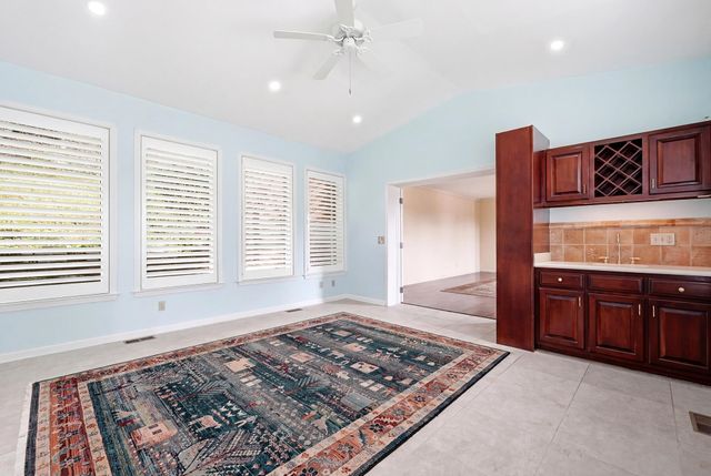 68 Camelot Drive, Huntington, WV 25705