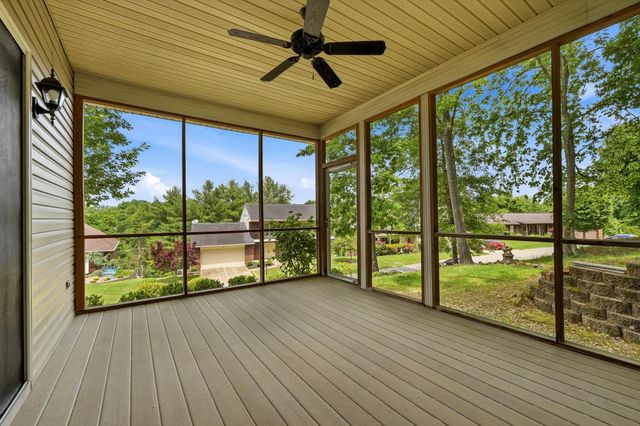 68 Camelot Drive, Huntington, WV 25705