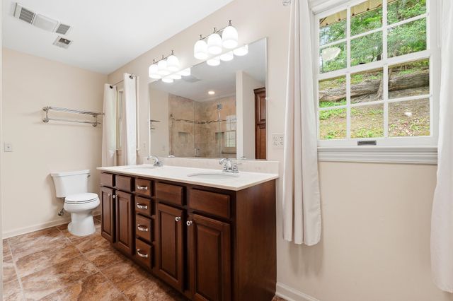 68 Camelot Drive, Huntington, WV 25705