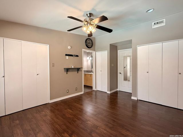 8642 Fredericksburg Rd Apt 701, San Antonio, TX 78240