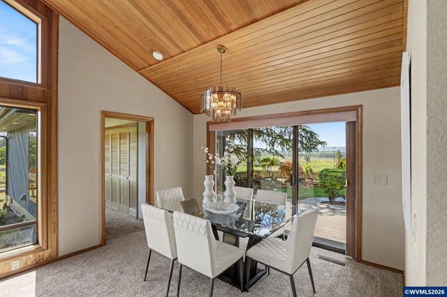 10725 Oak Dr SE, Salem, OR 97306