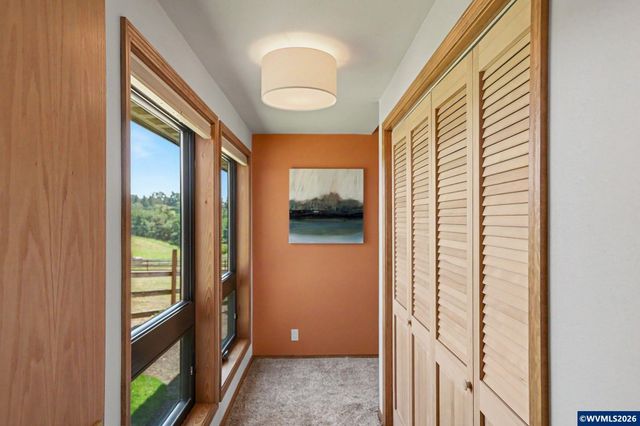 10725 Oak Dr SE, Salem, OR 97306