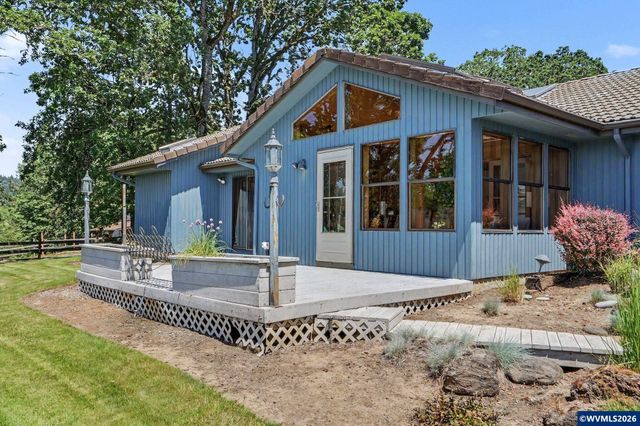 10725 Oak Dr SE, Salem, OR 97306
