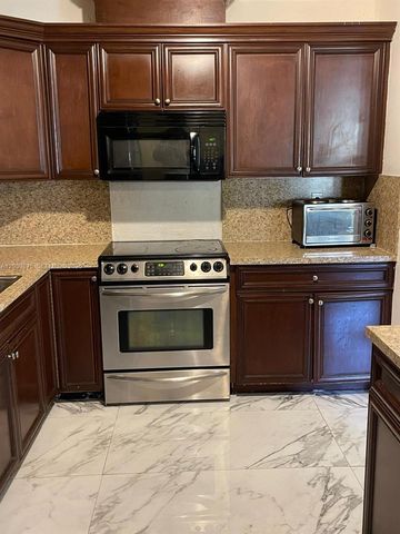 2230 NW 32nd Ter, Lauderdale Lakes, FL 33311