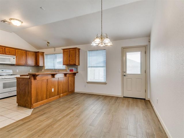 2340 Fruitful Drive, Midwest City, OK 73130