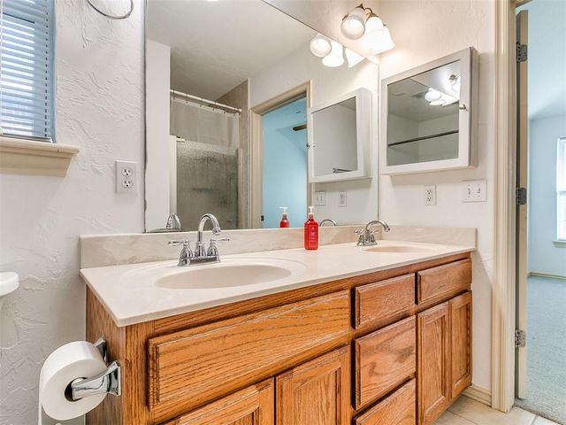 2340 Fruitful Drive, Midwest City, OK 73130