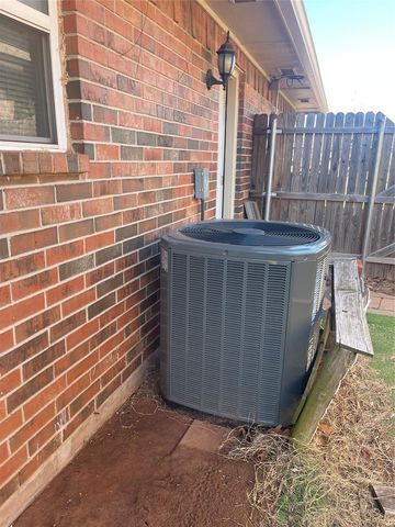 2340 Fruitful Drive, Midwest City, OK 73130