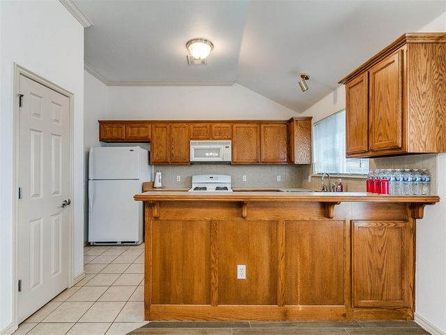 2340 Fruitful Drive, Midwest City, OK 73130