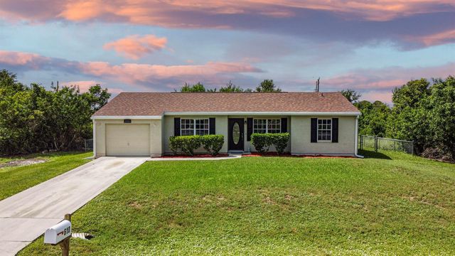 610 NW Billiar Avenue, Port St. Lucie, FL 34983