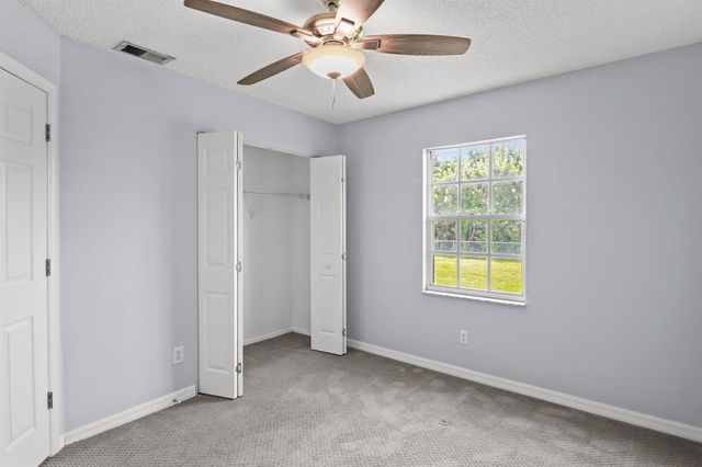 610 NW Billiar Avenue, Port St. Lucie, FL 34983