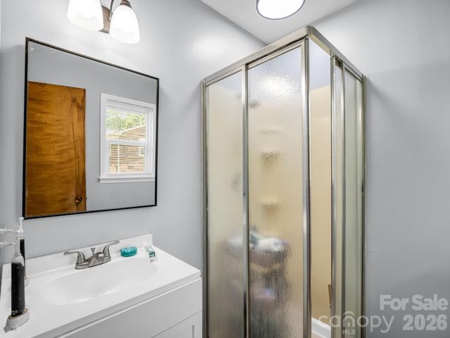 1206 Wyanoke Avenue, Shelby, NC 28152