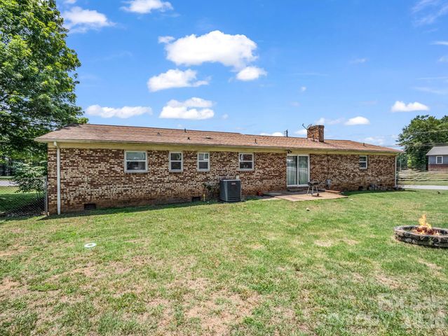 1206 Wyanoke Avenue, Shelby, NC 28152