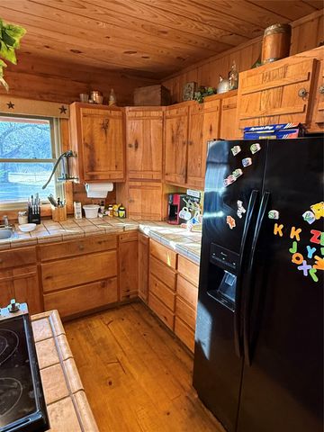 10857 County Road 4718, Larue, TX 75770