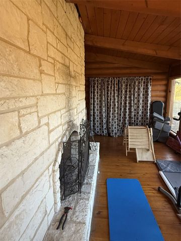 10857 County Road 4718, Larue, TX 75770