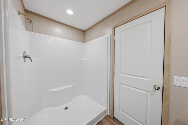 1009 S Gateway Ave, Rockwood, TN 37854