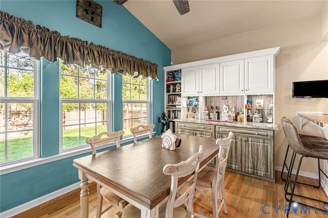 325 Taylor Farm Ln, Sandston, VA 23150